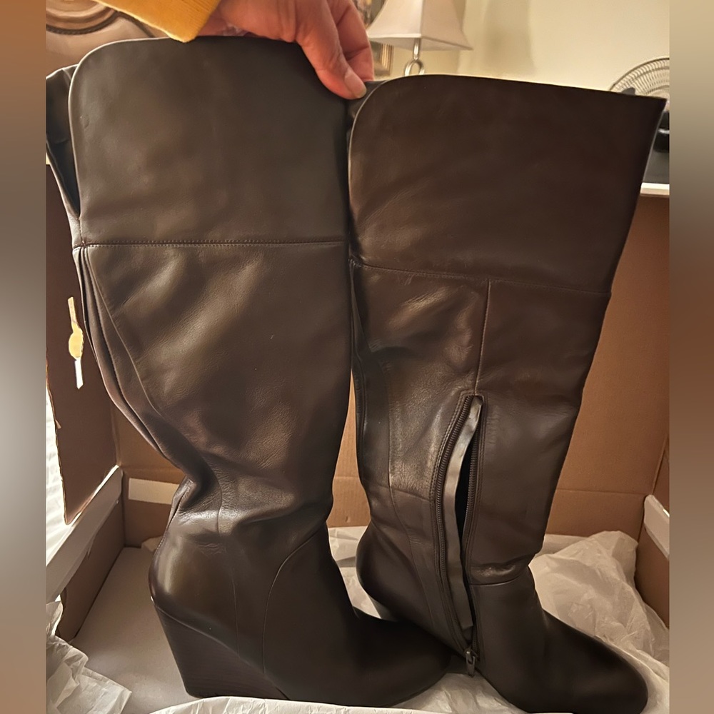 Slightly Used brown Nine West boots